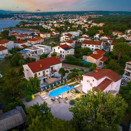 Laura Villa Vantačići